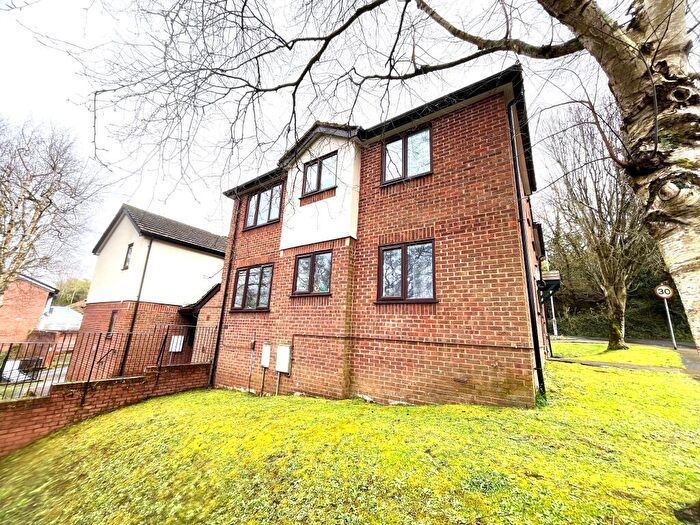 2 Bedroom Apartment To Rent In Ripon Close, Exeter, EX4