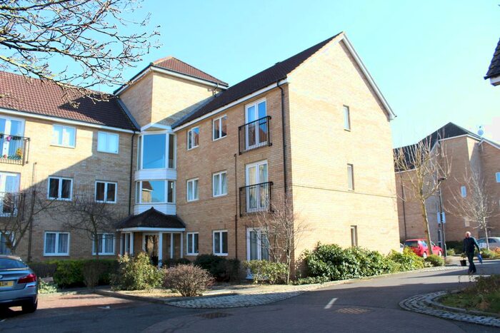 2 Bedroom Flat To Rent In Pippin Grove, Royston, SG8