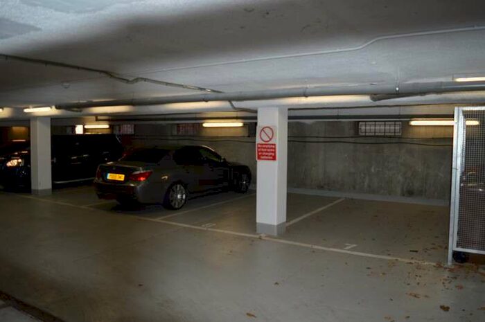 Garage / Parking To Rent In South Street, Epsom, KT18