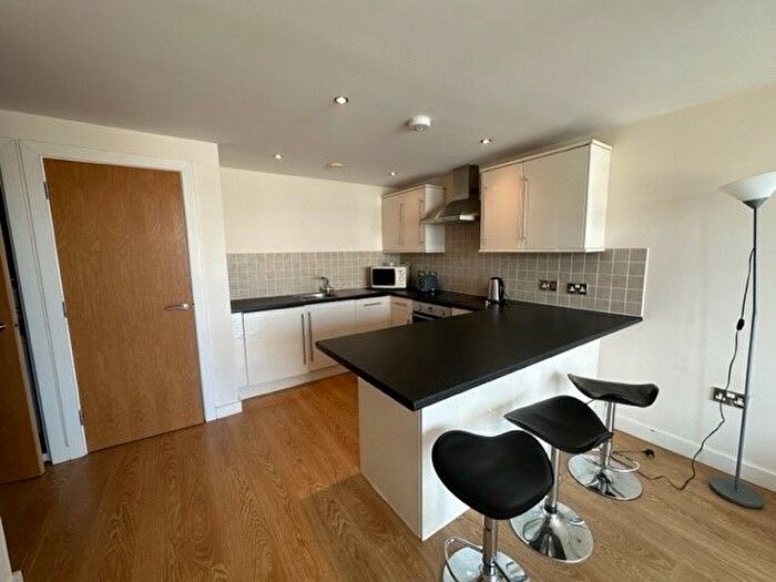 2 Bedroom Flat To Rent In Pall Mall, Liverpool, L3