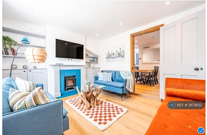 3 Bedroom Terraced House To Rent In Stanford Road, Lymington, SO41