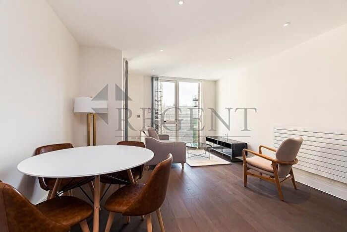 2 Bedroom Apartment To Rent In Hamond Court, Queenshurst Square, KT2