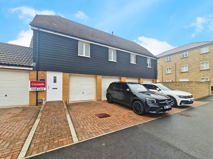 2 Bedroom House For Sale In Truscott Avenue, Swindon, SN25