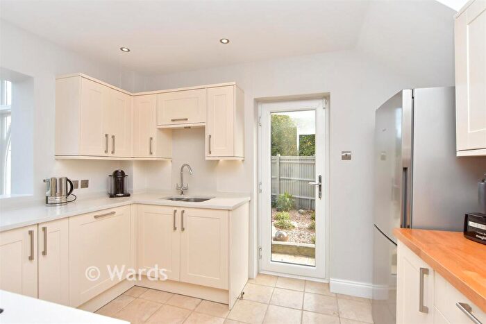 2 Bedroom End Of Terrace House For Sale In Edmund Close, Meopham, Kent, DA13
