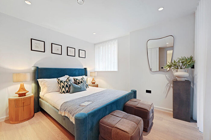 3 Bedroom Mews For Sale In Lamb Mews, London Fields, E8 - Photo 9