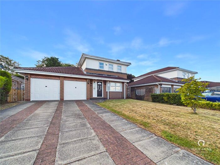 4 Bedroom Detached House For Sale In Bracken Way, Ryton, Tyne And Wear, NE40