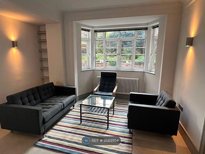 2 Bedroom Flat To Rent In Pembroke Road, London, W8