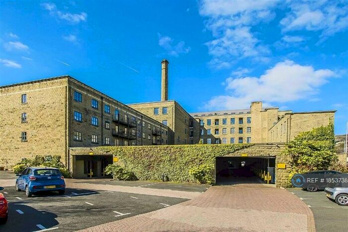2 Bedroom Flat To Rent In Ilex Mill, Rawtenstall, BB4