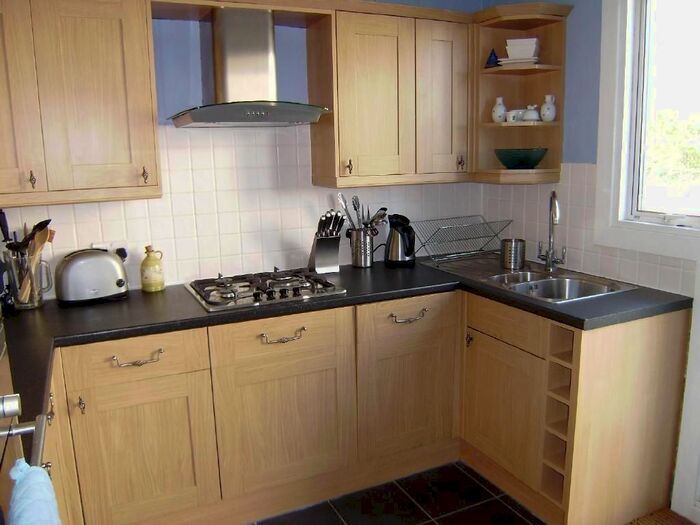 3 Bedroom Flat To Rent In Selsdon Road, South Croydon, CR2