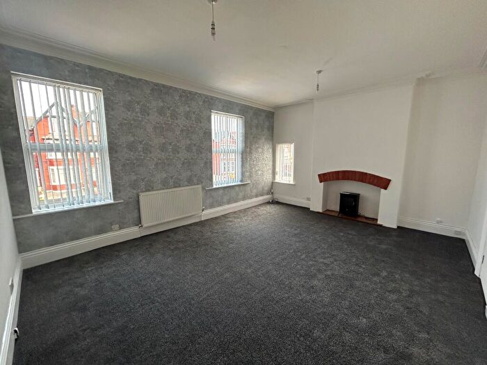 1 Bedroom Flat To Rent In Lightburne Avenue, Lytham St Annes, FY8