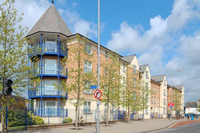 2 Bedroom Flat To Rent In Richmond Road, Kingston, Kingston Upon Thames, KT2