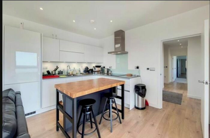 3 Bedroom Flat To Rent In Armada Way, London, E6