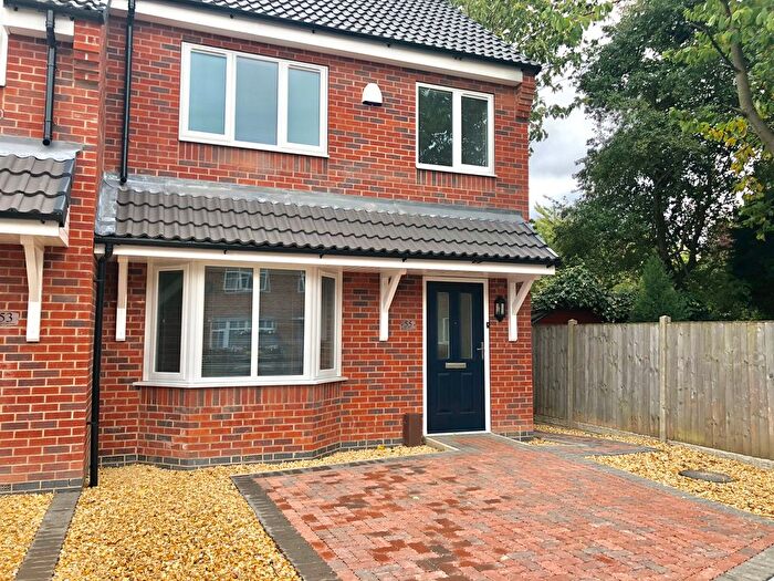2 Bedroom Town House To Rent In Bridge Farm Lane, Nottingham, NG11