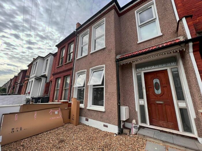 3 Bedroom Terraced House To Rent In Torridon Road, London, SE6