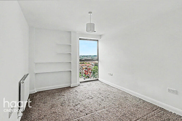 1 Bedroom Block Of Apartments For Sale In London Road, Croydon, CR0