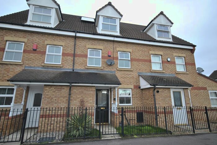 3 Bedroom Terraced House To Rent In Bawtry Road, Harworth, Doncaster, DN11