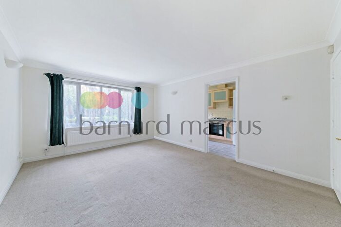 1 Bedroom Flat To Rent In Normanton Road, South Croydon, CR2