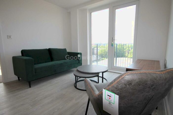 2 Bedroom Apartment To Rent In Middlewood Plaza, Craven Street, Salford, M5
