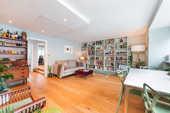 2 Bedroom Flat For Sale In Ennismore Gardens, London, SW7
