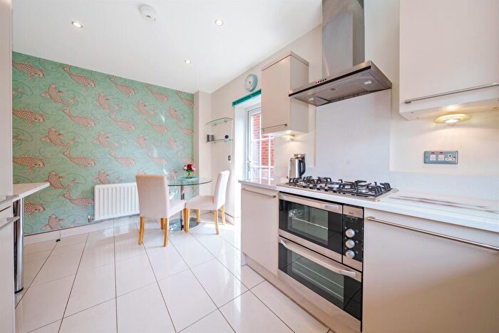 4 Bedroom Detached House For Sale In St. Pauls Gardens, Maidenhead, SL6