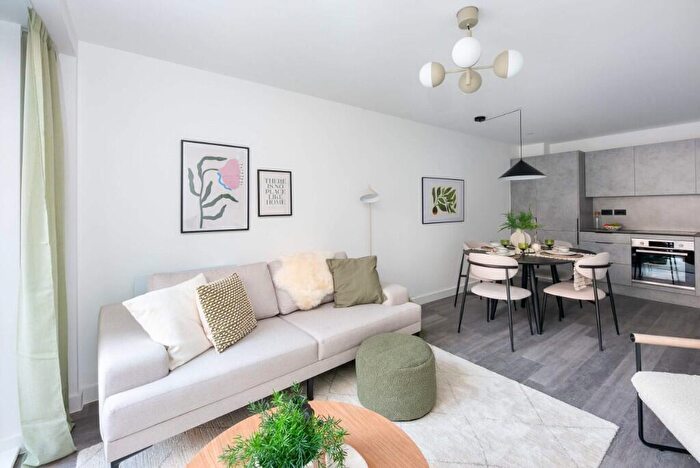 1 Bedroom Apartment For Sale In Manchester, Greater Manchester, M5