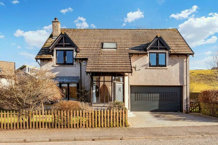 4 Bedroom Detached House For Sale In Burnside, EH45