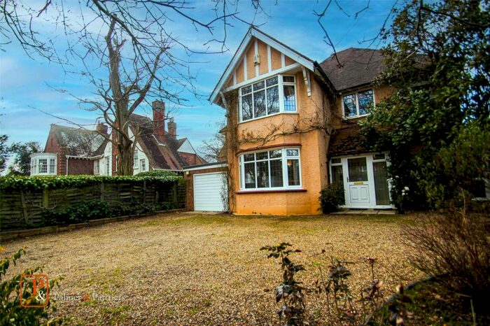 4 Bedroom Detached House To Rent In St. Clare Road, Colchester, Essex, CO3