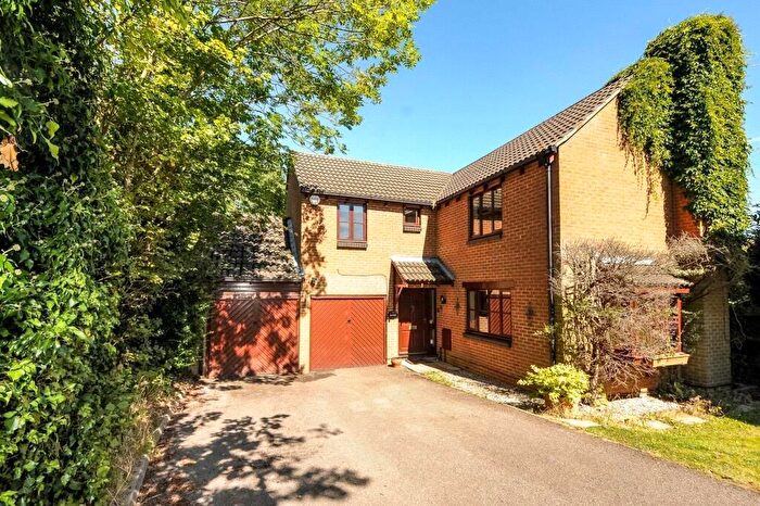 4 Bedroom Detached House To Rent In Goughs Lane, Bracknell, RG12