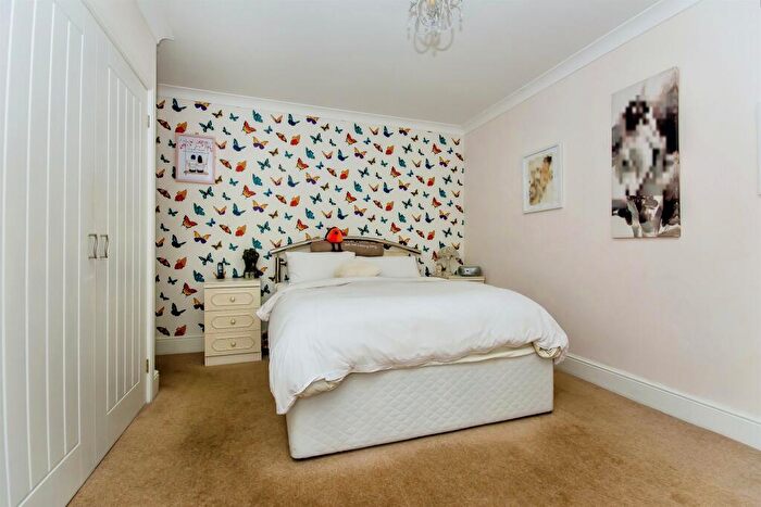 4 Bedroom Detached Bungalow For Sale In Thorpe Road, Tattershall, Lincoln, LN4