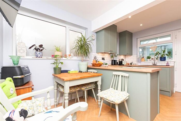 2 Bedroom Semi-Detached Bungalow For Sale In Multon Road, West Kingsdown, Sevenoaks, Kent, TN15