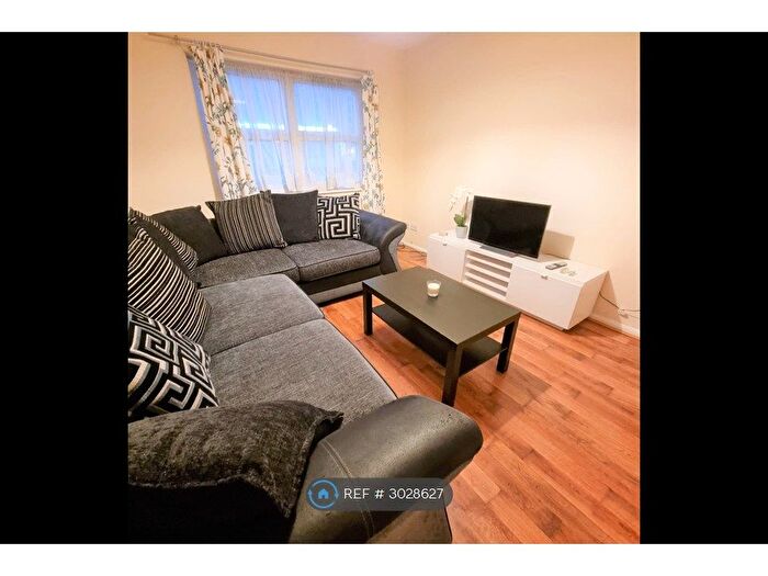 1 Bedroom Flat To Rent In Sycamore Court, London, SE12