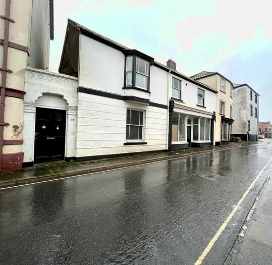 2 Bedroom Flat To Rent In Buttgarden Street, Bideford, EX39