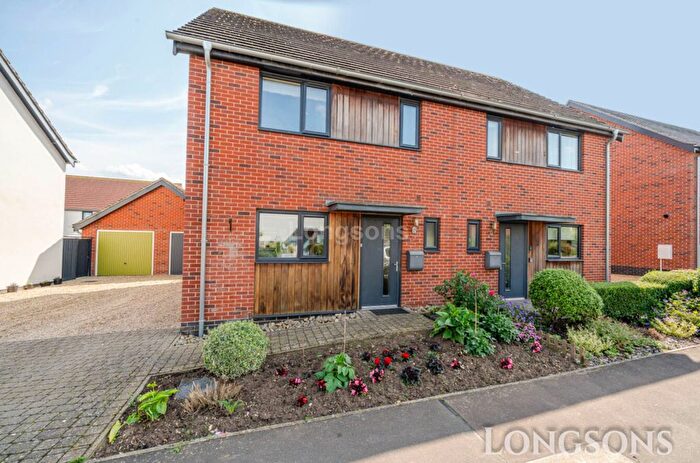 3 Bedroom Semi-Detached House To Rent In Otter Road, Swaffham, PE37