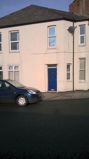 2 Bedroom Flat To Rent In Bridge Road, CH48