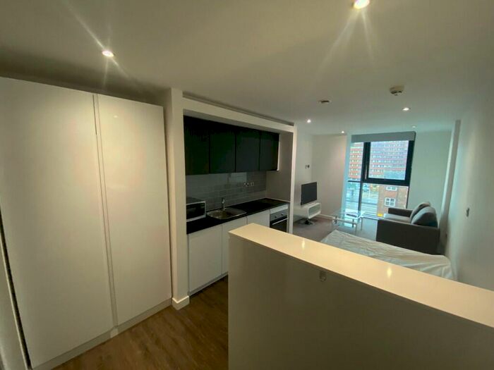 Studio To Rent In Headford Street, Sheffield, S3