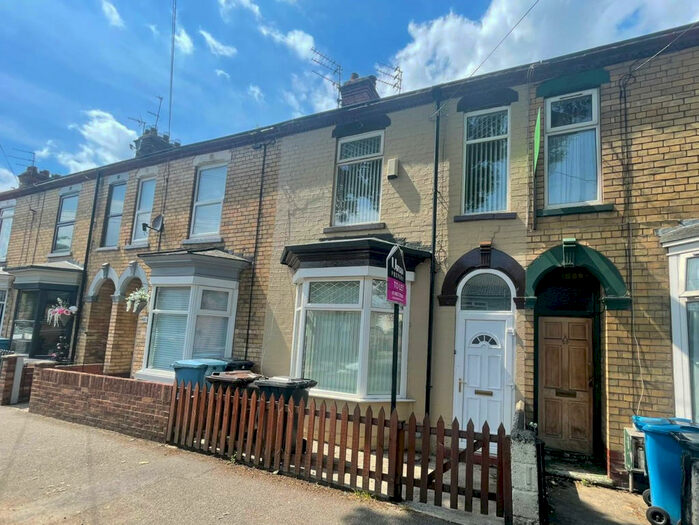 3 Bedroom Terraced House To Rent In Newcomen Street, Hull, Yorkshire, HU9