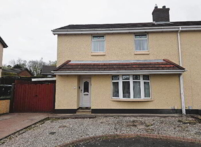 3 Bedroom Semi-Detached House For Sale In Mc Naul Park, Londonderry, BT47