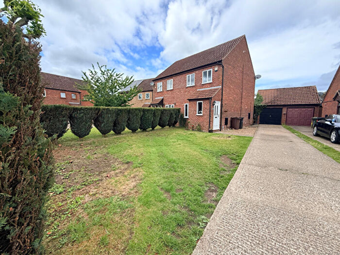 2 Bedroom Semi-Detached House For Sale In High View Drive, Attleborough, Norfolk, NR17