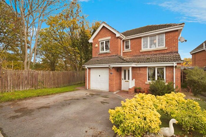 4 Bedroom Detached House For Sale In Cragside Close, Chesterfield, S41