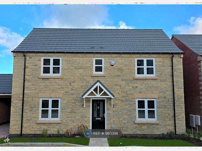 4 Bedroom Detached House To Rent In Yeoman Drive, Crich, DE4