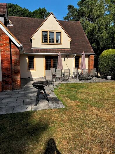 2 Bedroom Detached House To Rent In Winkfield Road, Ascot, SL5