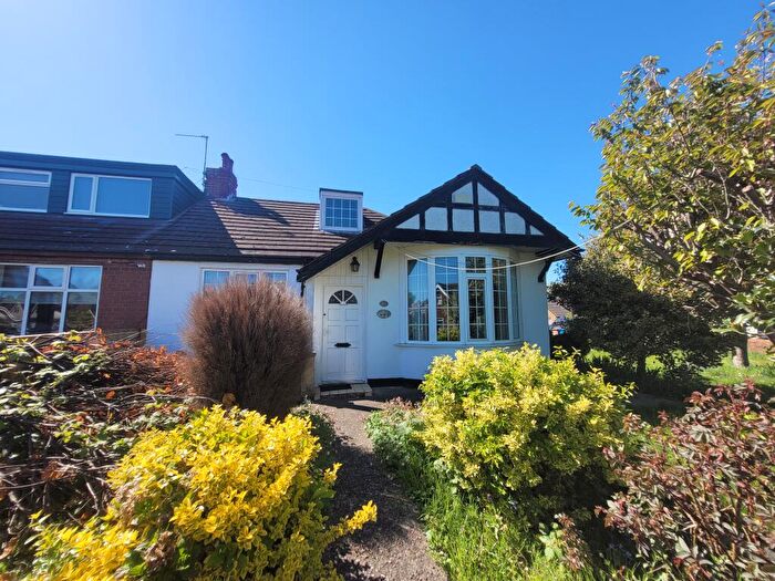 2 Bedroom Semi-Detached Bungalow For Sale In New Village Road, Cottingham, HU16