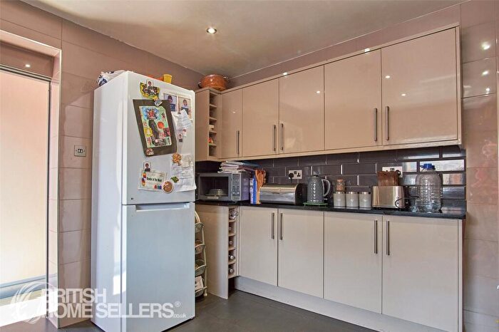 3 Bedroom Terraced House For Sale In Elfin Road, Bristol, Somerset, BS16