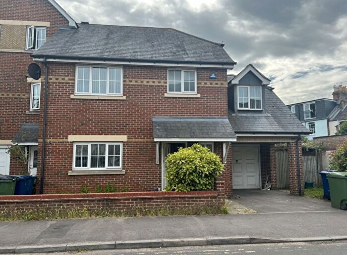 3 Bedroom Semi-Detached House To Rent In St. Marys Road, Oxford, Oxfordshire, OX4