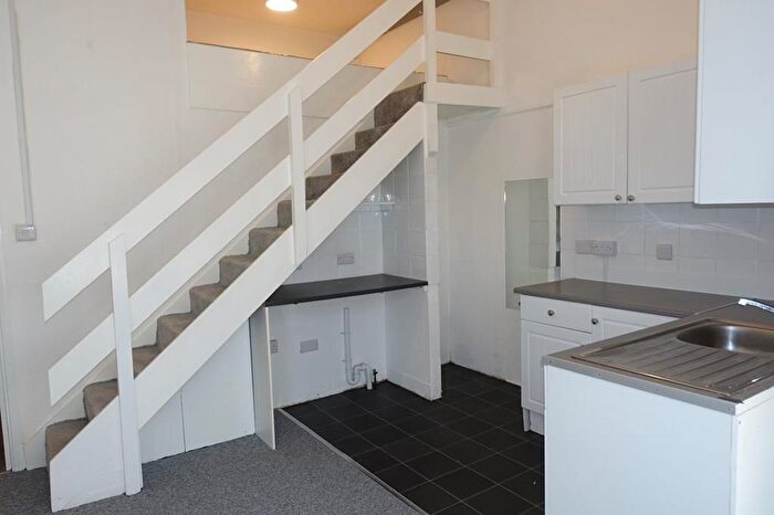 Studio To Rent In Jevington Gardens, Eastbourne, BN21