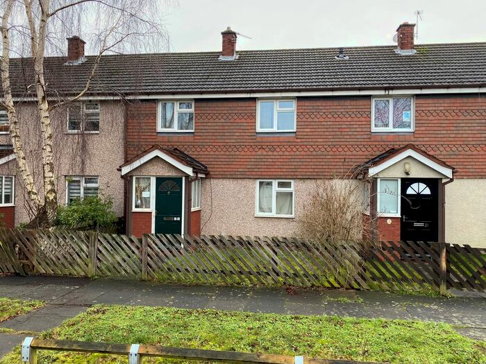 3 Bedroom Terraced House To Rent In Grindcobbe Grove, Rugeley, Staffordshire WS15