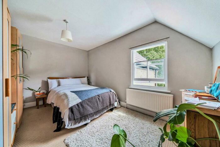 2 Bedroom Flat For Sale In Sunderland Road, Forest Hill, SE23