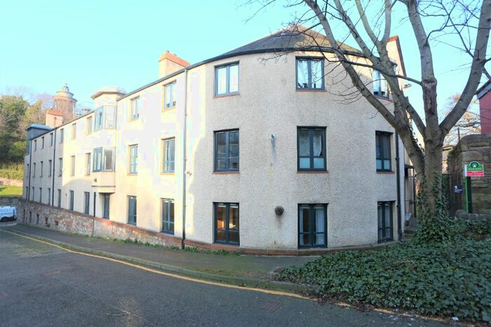 2 Bedroom Flat To Rent In Lochend Close, Holyrood, Edinburgh, EH8