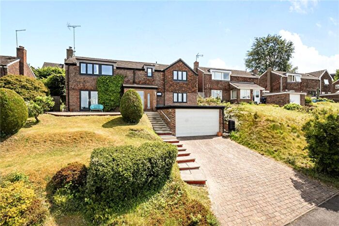 4 Bedroom Detached House For Sale In Ducks Meadow, Marlborough, Wiltshire, SN8