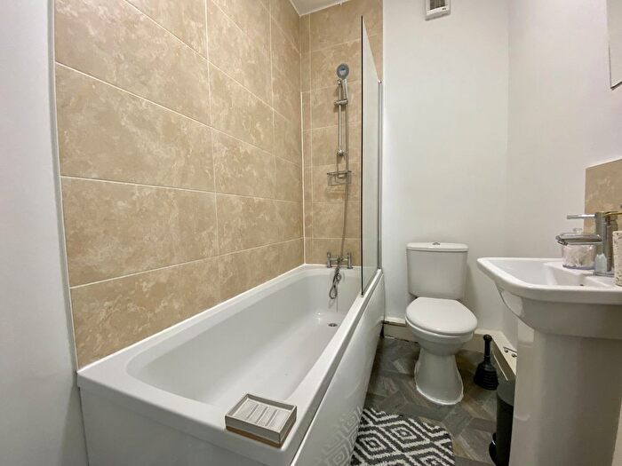 4 Bedroom Flat To Rent In Edge Lane, Liverpool, L7